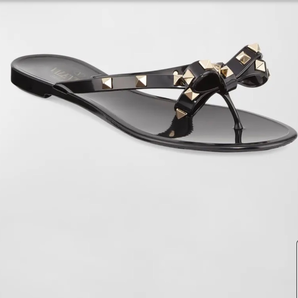 Valentino Garavani
Rockstud PVC Flat Thong Sandals | Size 38